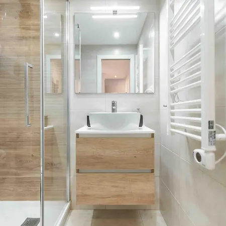Bright & Quiet Arquitecto Edo *